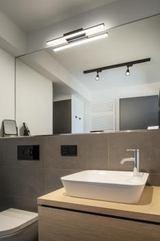 AVO TRACK, Spot für Hochvolt-Stromschiene 3Phasen, QPAR51, schwarz, max. 50 W, inkl. 3Phasen-Adapter