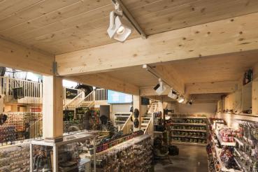 Preview: EURO CUBE, Spot für Hochvolt-Stromschiene 3Phasen, LED, 3000 K, weiß, 60°, inkl. 3Phasen-Adapter