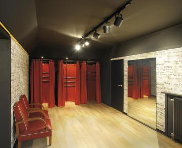 EURO SPOT, Spot für Hochvolt-Stromschiene 3Phasen, QPAR111, rund, schwarz, max. 75 W, inkl. 3Phasen-Adapter