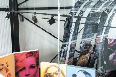 EURO SPOT, Spot für Hochvolt-Stromschiene 3Phasen, QPAR111, rund, schwarz, max. 75 W, inkl. 3Phasen-Adapter