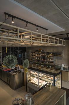 PURI TRACK, Spot für Hochvolt-Stromschiene 3Phasen, QPAR51, schwarz matt, max. 50 W, inkl. 3Phasen-Adapter