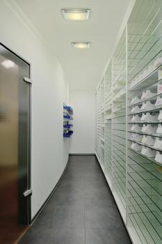 Preview: GLASSA, Deckenleuchte, A60, viereckig, Glas satiniert, max. 60 W