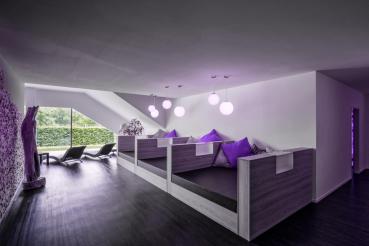 ROTOBALL 40, Pendelleuchte, TC-(D,H,T,Q)SE, silbergrau/weiß, Ø 40 cm, max. 24 W