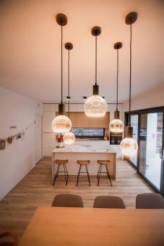 Preview: Leuchtmittel - LED Design-Bulb Moon 300, DIM, E27, 8,0W, 1900K, smoky