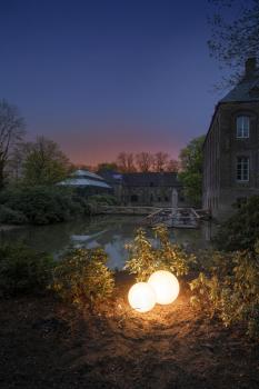 Preview: ROTOBALL 40, Outdoor Standleuchte, TC-(D,H,T,Q)SE, IP44, Kugel, weiß, Ø 40 cm, max. 24 W