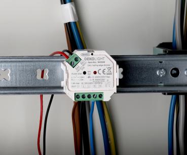 Preview: Mechanisches Systemzubehör - Hutschienen-/Montageadapter für Dali Triac-Dimmer
