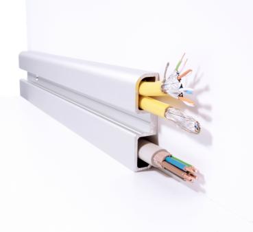 Profil - Sockel-Profil AM-02-10, 3m, Silber