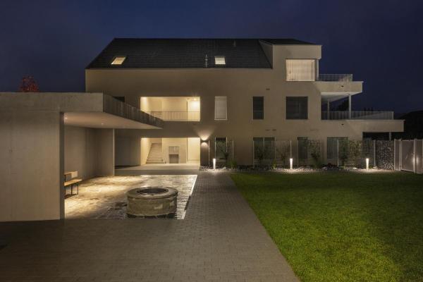 SQUARE TURN, QT14, Outdoor Wandleuchte, silbergrau, max. 42 W, IP44