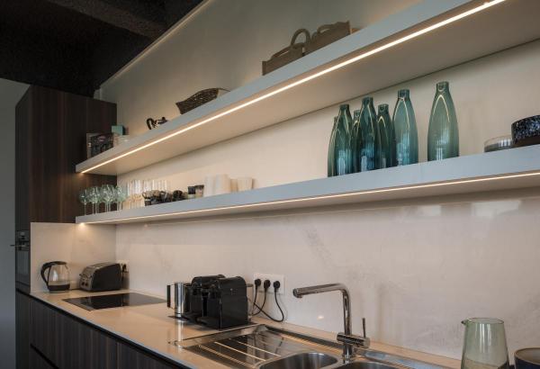 GRAZIA 10, Aufbauprofil, LED, flach, gerillt, 2 m, weiß