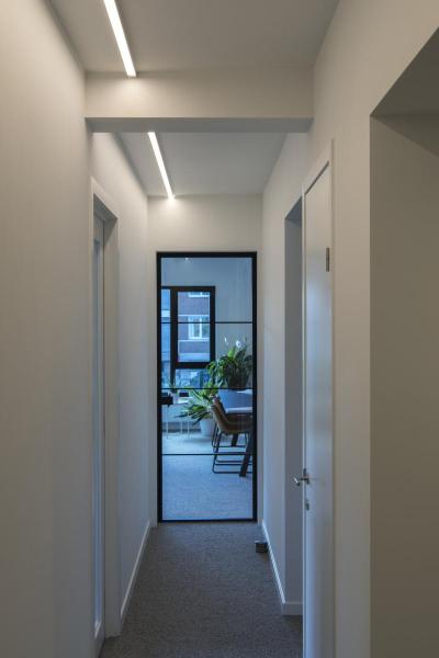 GRAZIA 20, Aufbauprofil, LED, standard, glatt, 3 m, weiß