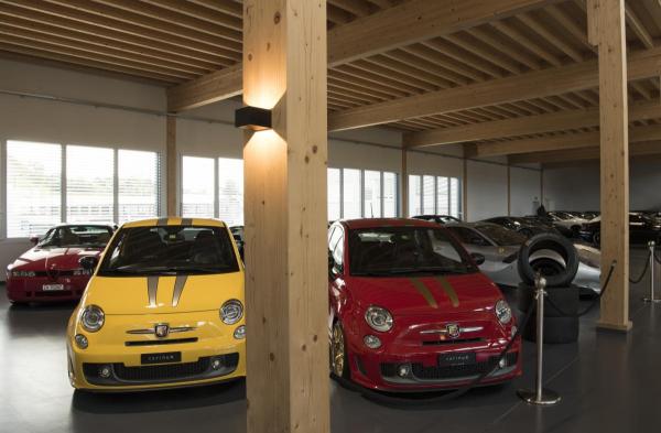 LOGS IN, Wandleuchte, LED, 2000 K-3000 K Dim to Warm, schwarz/messing