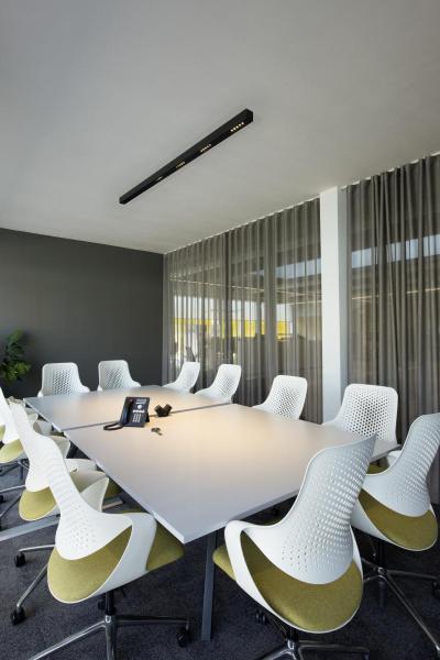 Q-LINE®, LED Indoor Deckenaufbauleuchte, 2 m, BAP, schwarz, 3000 K