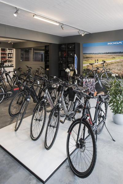 SIGHT TRACK, für Hochvolt-Stromschienen 3Phasen, LED, 3000 K, silbergrau, inkl. 3 Phasen-Adapter