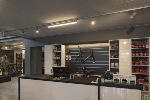 SIGHT TRACK, für Hochvolt-Stromschienen 3Phasen, LED, 3000 K, silbergrau, inkl. 3 Phasen-Adapter