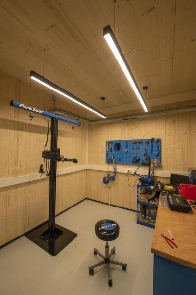 GLENOS, LED, 4000 K, schwarz, 2 m, 85 W