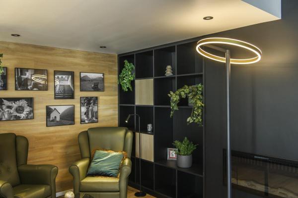 KARPO FL, LED Indoor Stehleuchte, schwarz, 3000 K