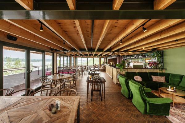 PURI TRACK, QPAR51 schwarz 10 W, inkl. 3P.-Adapter