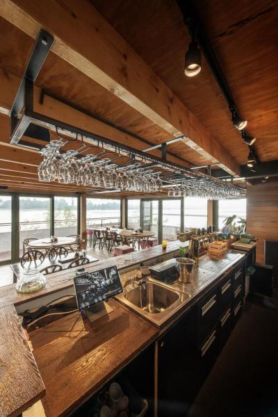 PURI TRACK, QPAR51 schwarz 10 W, inkl. 3P.-Adapter