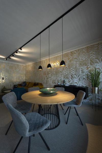 ENOLA B TRACK, QPAR51, schwarz, 50 W, inkl. 1P.-Adapter