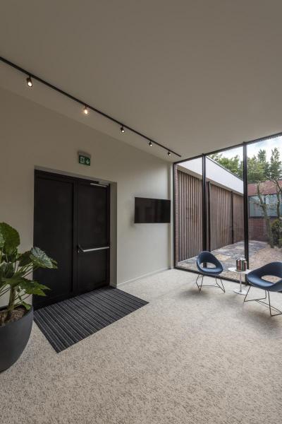 ENOLA B TRACK, QPAR51, schwarz, 50 W, inkl. 1P.-Adapter