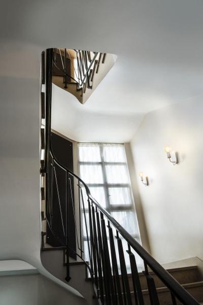 FITU, Indoor Wandaufbauleuchte, E27, weiß, max. 24 W