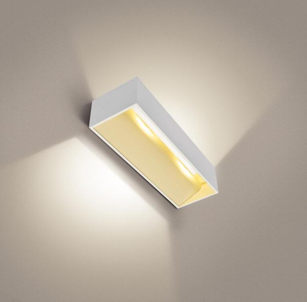 LOGS IN L Indoor LED Wandaufbauleuchte weiß 3000 K TRIAC dimmbar