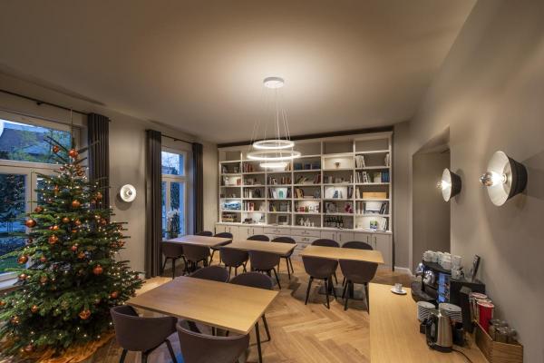 ONE TRIPLE DALI, Indoor LED Pendelleuchte, weiß, 3000/4000 K