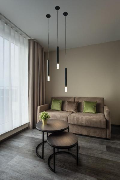 HELIA AMBIENT 35, Indoor LED Pendelleuchte schwarz flache Rosette