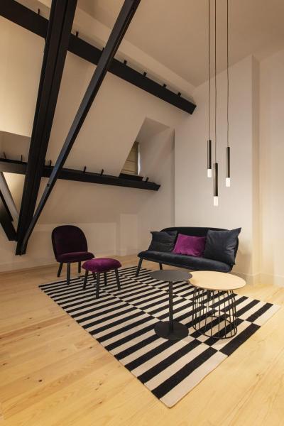 HELIA AMBIENT 35, Indoor LED Pendelleuchte TRIAC schwarz mit Rosette