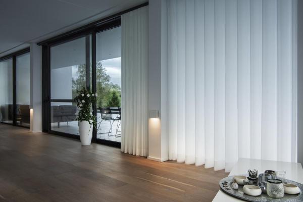 QUAD FRAME 14, Indoor LED Wandaufbauleuchte weiß CCT switch 2700/3000 K