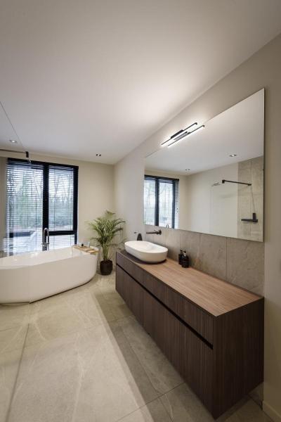 GLENOS® 60, Indoor LED Spiegelleuchte schwarz CCT switch 3000/4000 K