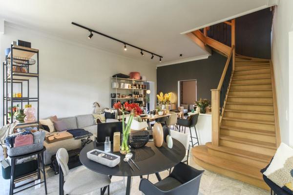 NUMINOS® S 3Ph., PHASE, 3~ Spot, zylindrisch, 2700 K, 8 Watt, Phasenabschnitt, 60°, matt schwarz