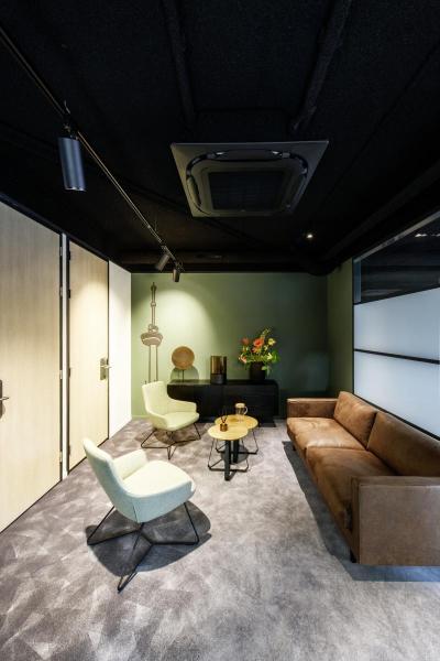 NUMINOS® S 3Ph., PHASE, 3~ Spot, zylindrisch, 3000 K, 8 Watt, Phasenabschnitt, 24°, matt schwarz