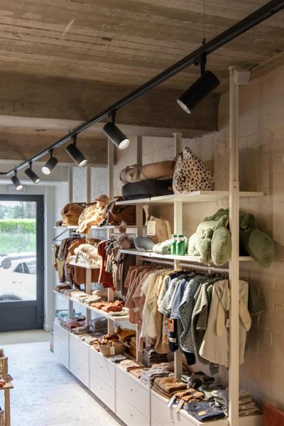 NUMINOS® M 3Ph., PHASE, 3~ Spot, zylindrisch, 3000 K, 14 Watt, Phasenabschnitt, 24°, matt schwarz