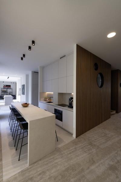 NUMINOS® M CL, PHASE, Deckenaufbauleuchte, 3000 K, 14 Watt, Phasenabschnitt, 24°, matt schwarz