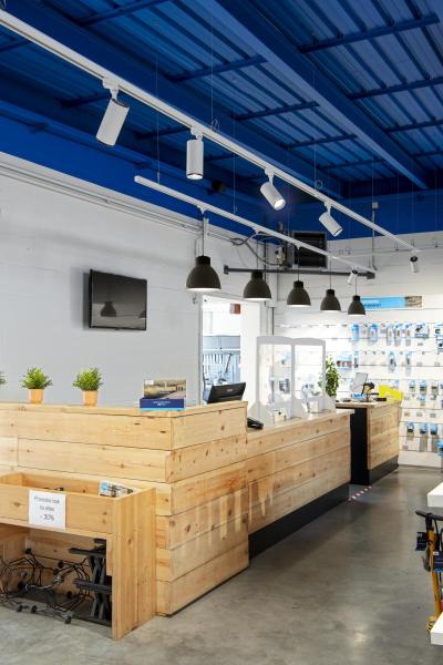 NUMINOS® L 3Ph., PHASE, 3~ Spot, zylindrisch, 4000 K, 20 Watt, Phasenabschnitt, 36°, matt weiß / matt schwarz