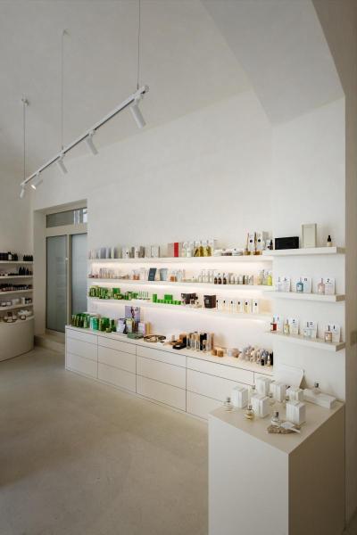 NUMINOS® M 3Ph., DALI, 3~ Spot, zylindrisch, 3000 K, 13 Watt, DALI, 24°, matt weiß / matt schwarz