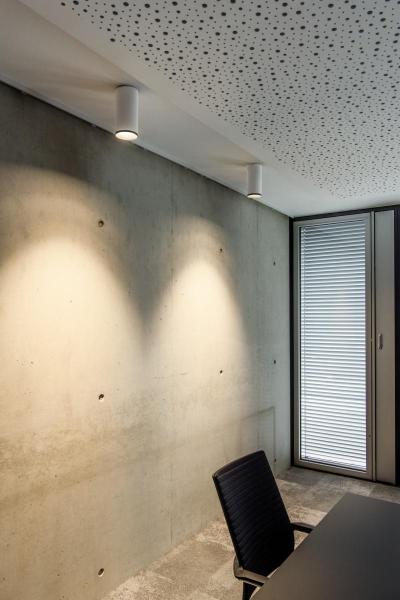 NUMINOS® M CL, DALI, Deckenaufbauleuchte, 3000 K, 13 Watt, DALI, 36°, matt weiß / matt schwarz