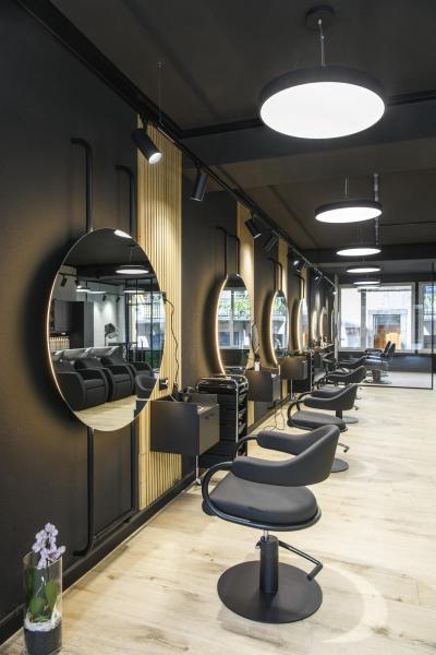 NUMINOS® L 3Ph., DALI, 3~ Spot, zylindrisch, 3000 K, 19 Watt, DALI, 24°, matt schwarz