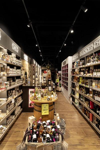 NUMINOS® L 3Ph., DALI, 3~ Spot, zylindrisch, 3000 K, 19 Watt, DALI, 60°, matt schwarz