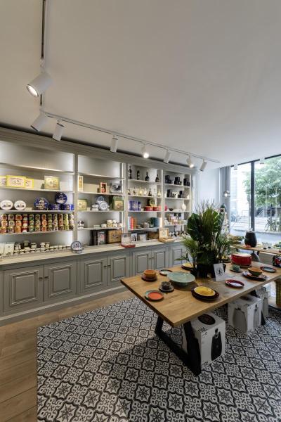 NUMINOS® L 3Ph., DALI, 3~ Spot, zylindrisch, 3000 K, 19 Watt, DALI, 36°, matt weiß / matt schwarz