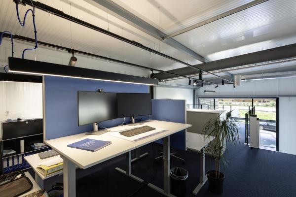 NUMINOS® L 3Ph., DALI, 3~ Spot, zylindrisch, 4000 K, 19 Watt, DALI, 60°, matt schwarz