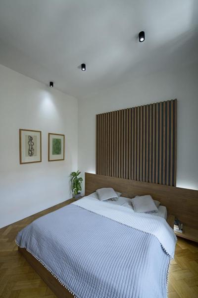 OCULUS, Indoor LED Deckenaufbauleuchte schwarz DIM-TO-WARM 2000-3000 K