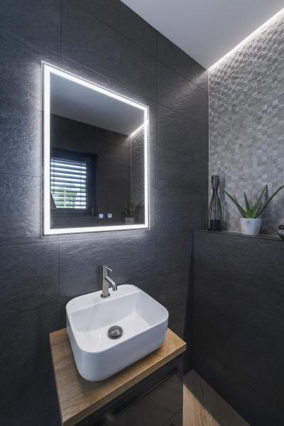 TRUKKO, Indoor LED Wandaufbauleuchte eckig defog alu