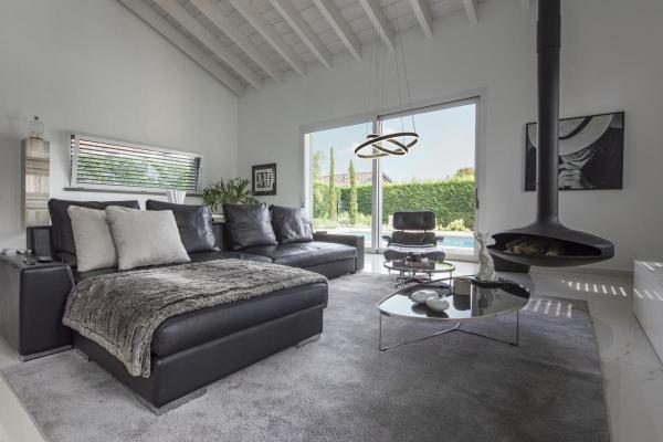 ONE DOUBLE, Indoor LED Pendelleuchte schwarz CCT switch 2700/3000 K