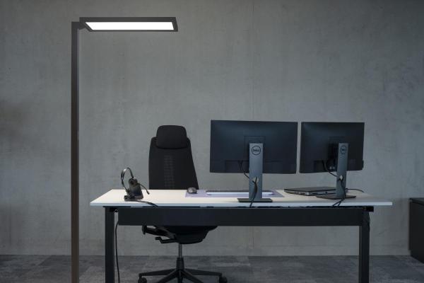 WORKLIGHT, Stehleuchte schwarz 79 W 4000 K 80°