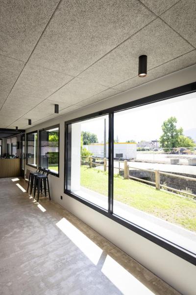 NUMINOS® XL CL, PHASE, Deckenaufbauleuchte, 3000 K, 28 Watt, Phasenabschnitt, 60°, matt schwarz