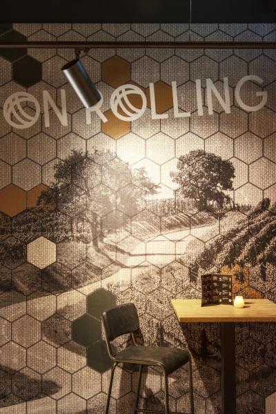 NUMINOS® XL 3Ph., PHASE, 3~ Spot, zylindrisch, 2700 K, 28 Watt, Phasenabschnitt, 36°, matt schwarz