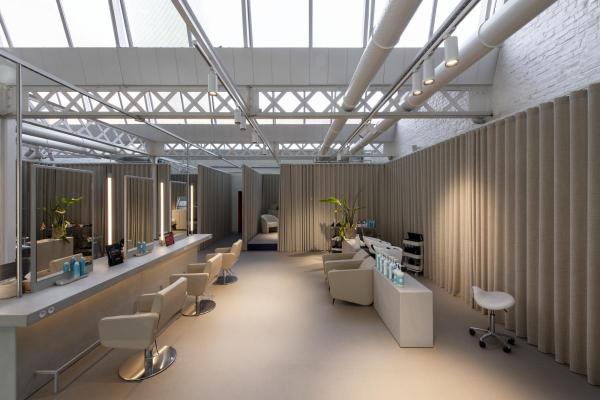 NUMINOS® XL 3Ph., PHASE, 3~ Spot, zylindrisch, 2700 K, 28 Watt, Phasenabschnitt, 36°, matt weiß / matt schwarz