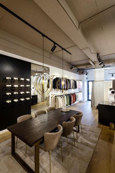 NUMINOS® XL 3Ph., DALI, 3~ Spot, zylindrisch, 4000 K, 27 Watt, DALI, 36°, matt schwarz